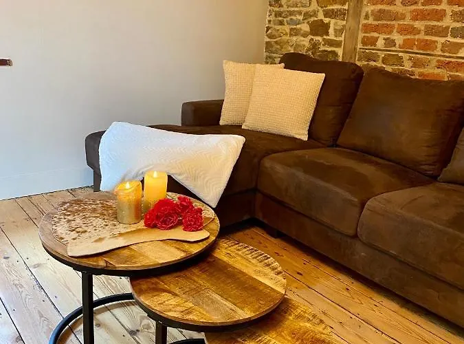 Le Sartisfait Nyaraló